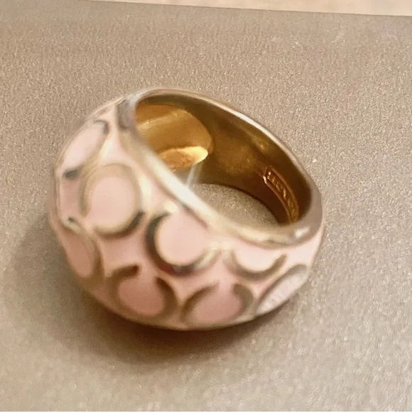 Vintage Pink/Silver Color Ring - Picture 3 of 7